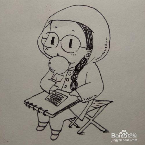 怎么画一个在写作业呆呆的小女孩卡通简笔画